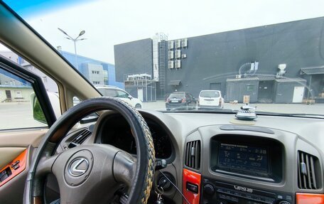 Lexus RX IV рестайлинг, 2001 год, 780 000 рублей, 23 фотография