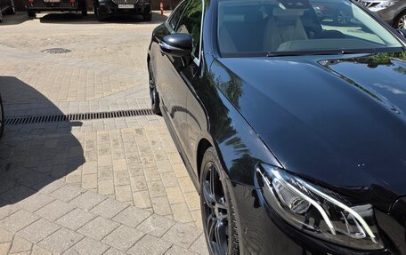Mercedes-Benz E-Класс, 2019 год, 4 500 000 рублей, 6 фотография