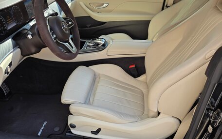 Mercedes-Benz E-Класс, 2019 год, 4 500 000 рублей, 8 фотография