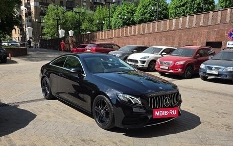 Mercedes-Benz E-Класс, 2019 год, 4 500 000 рублей, 7 фотография