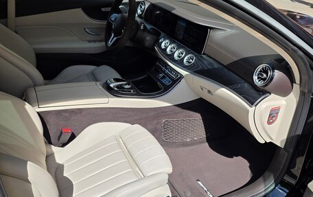 Mercedes-Benz E-Класс, 2019 год, 4 500 000 рублей, 13 фотография
