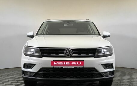 Volkswagen Tiguan II, 2019 год, 2 500 000 рублей, 2 фотография