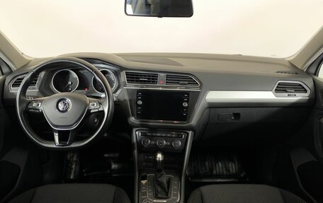 Volkswagen Tiguan II, 2019 год, 2 500 000 рублей, 14 фотография