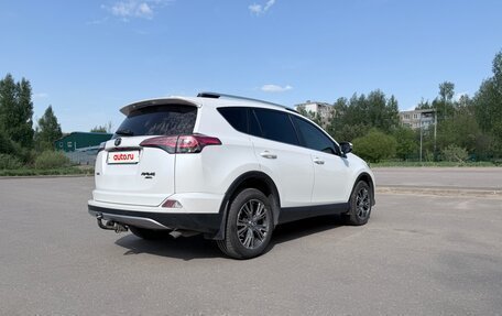 Toyota RAV4, 2018 год, 2 350 000 рублей, 4 фотография