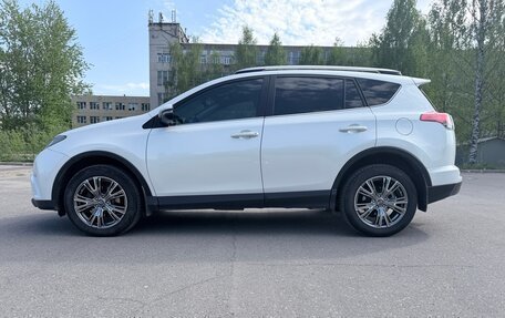 Toyota RAV4, 2018 год, 2 350 000 рублей, 7 фотография