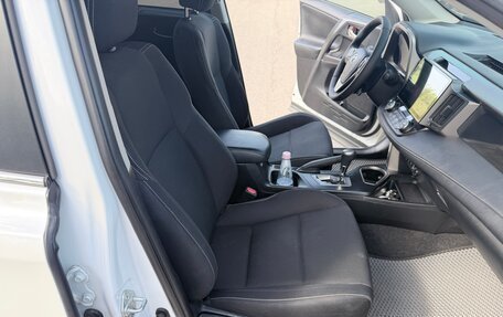 Toyota RAV4, 2018 год, 2 350 000 рублей, 19 фотография