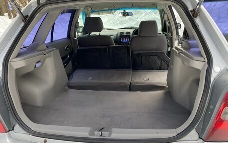 Mazda Familia, 2001 год, 350 000 рублей, 8 фотография