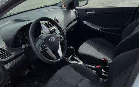 Hyundai Solaris II рестайлинг, 2016 год, 1 385 000 рублей, 7 фотография