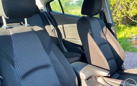 Mazda 3, 2014 год, 950 000 рублей, 11 фотография