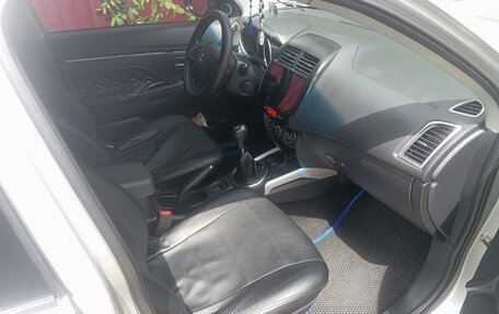 Mitsubishi ASX I рестайлинг, 2012 год, 1 200 000 рублей, 26 фотография