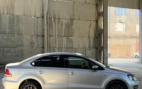 Volkswagen Polo VI (EU Market), 2016 год, 950 000 рублей, 4 фотография