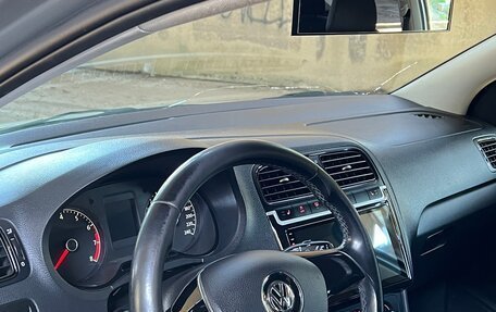Volkswagen Polo VI (EU Market), 2016 год, 950 000 рублей, 15 фотография