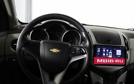 Chevrolet Cruze II, 2013 год, 939 990 рублей, 10 фотография