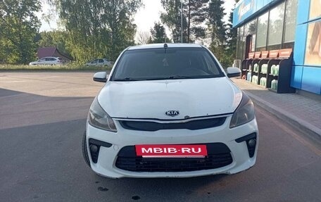 KIA Rio IV, 2018 год, 639 999 рублей, 3 фотография