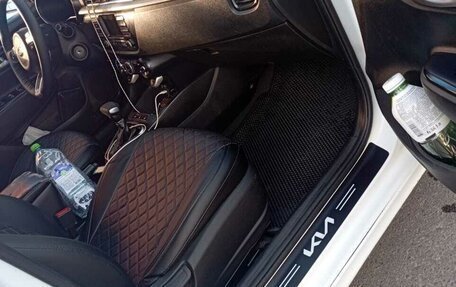 KIA Rio IV, 2018 год, 639 999 рублей, 9 фотография