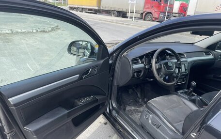 Skoda Superb III рестайлинг, 2008 год, 650 000 рублей, 13 фотография
