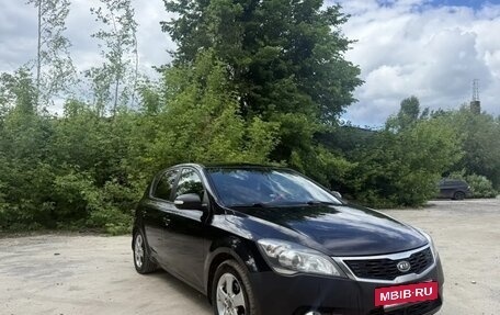 KIA cee'd I рестайлинг, 2011 год, 580 000 рублей, 2 фотография