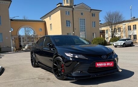 Toyota Camry, 2021 год, 3 250 000 рублей, 4 фотография