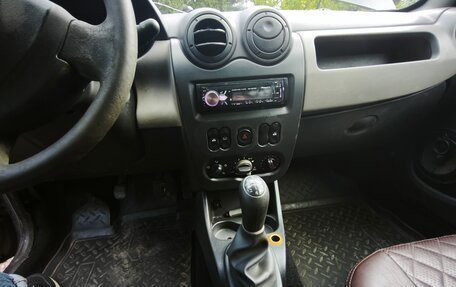 Renault Sandero I, 2010 год, 240 000 рублей, 5 фотография