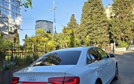 Audi A4, 2013 год, 1 390 000 рублей, 6 фотография