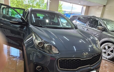 KIA Sportage IV рестайлинг, 2017 год, 2 580 000 рублей, 2 фотография
