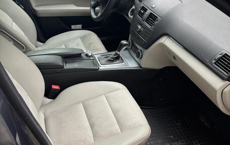 Mercedes-Benz C-Класс, 2010 год, 980 000 рублей, 4 фотография