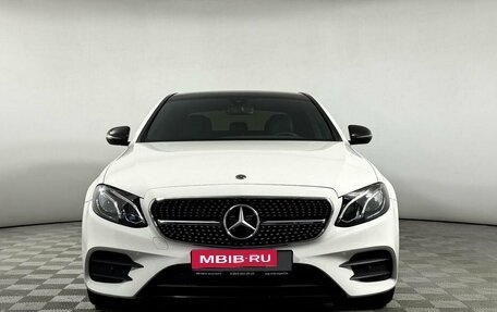 Mercedes-Benz E-Класс, 2019 год, 3 599 000 рублей, 2 фотография