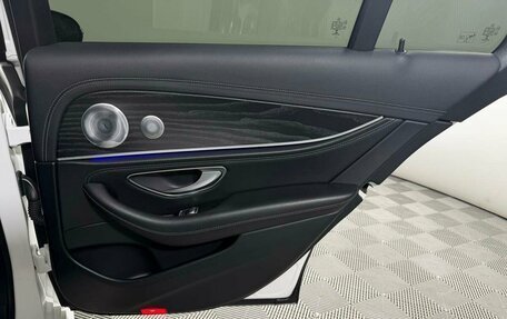 Mercedes-Benz E-Класс, 2019 год, 3 599 000 рублей, 24 фотография