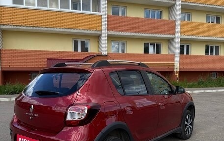 Renault Sandero II рестайлинг, 2021 год, 1 450 000 рублей, 2 фотография