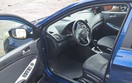 Hyundai Solaris II рестайлинг, 2016 год, 1 200 000 рублей, 4 фотография