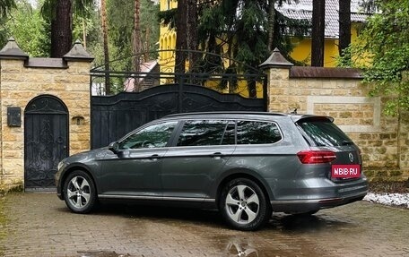 Volkswagen Passat B8 рестайлинг, 2017 год, 1 450 000 рублей, 2 фотография