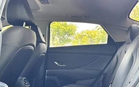 Hyundai Elantra, 2023 год, 1 740 000 рублей, 8 фотография