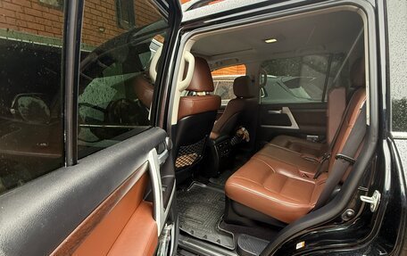 Toyota Land Cruiser 200, 2017 год, 6 500 000 рублей, 8 фотография