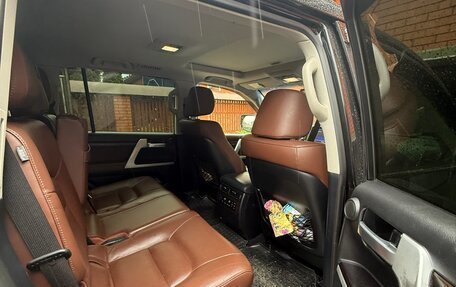 Toyota Land Cruiser 200, 2017 год, 6 500 000 рублей, 9 фотография