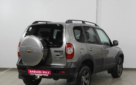 Chevrolet Niva I рестайлинг, 2018 год, 950 000 рублей, 6 фотография