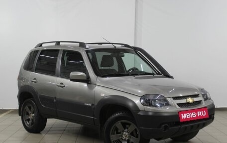 Chevrolet Niva I рестайлинг, 2018 год, 950 000 рублей, 3 фотография