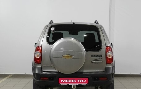 Chevrolet Niva I рестайлинг, 2018 год, 950 000 рублей, 7 фотография