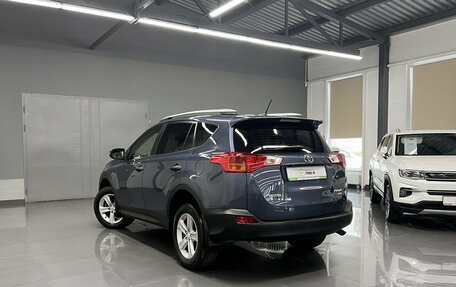 Toyota RAV4, 2013 год, 1 745 000 рублей, 6 фотография