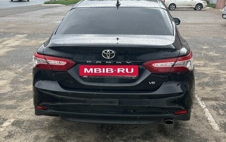 Toyota Camry, 2021 год, 3 200 000 рублей, 3 фотография