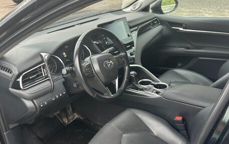 Toyota Camry, 2021 год, 3 200 000 рублей, 7 фотография