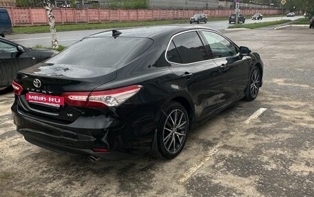 Toyota Camry, 2021 год, 3 200 000 рублей, 4 фотография