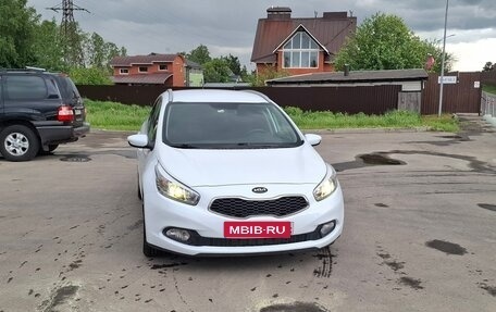 KIA cee'd III, 2012 год, 999 999 рублей, 2 фотография