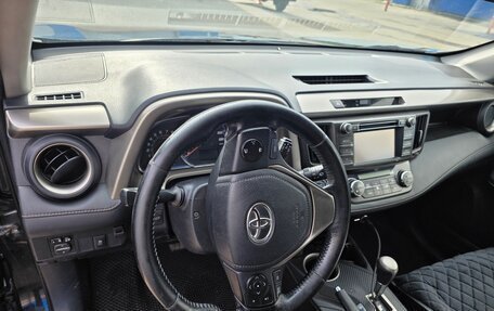 Toyota RAV4, 2013 год, 1 750 000 рублей, 10 фотография