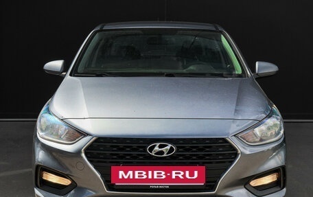 Hyundai Solaris II рестайлинг, 2018 год, 1 000 000 рублей, 2 фотография
