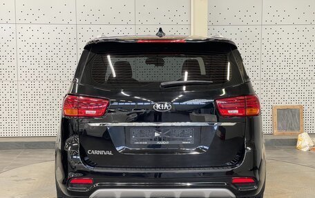 KIA Carnival III, 2019 год, 3 000 000 рублей, 6 фотография