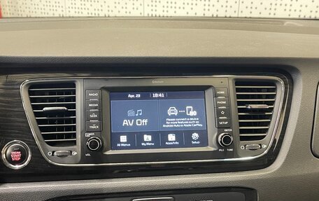 KIA Carnival III, 2019 год, 3 000 000 рублей, 11 фотография