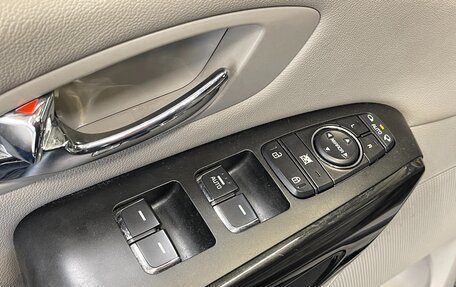 KIA Carnival III, 2019 год, 3 000 000 рублей, 16 фотография
