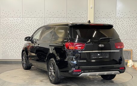 KIA Carnival III, 2019 год, 3 000 000 рублей, 4 фотография