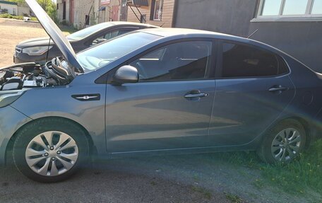 KIA Rio III рестайлинг, 2013 год, 860 000 рублей, 1 фотография