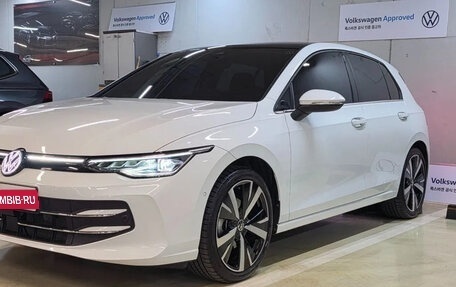 Volkswagen Golf VIII, 2023 год, 2 190 013 рублей, 1 фотография